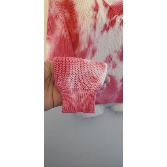 Hooked Up Long Sleeve V-neck Marble Sweatshirt - Picture 4 of 6